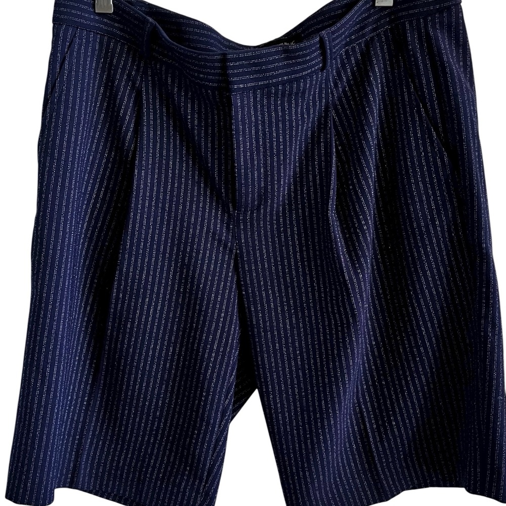 Banana Republic Blue Pinstripe Ladies Shorts, 6
